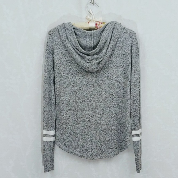 Hollister | Varsity V-Neck Hoodie Sweater | XS - Picture 2 of 5